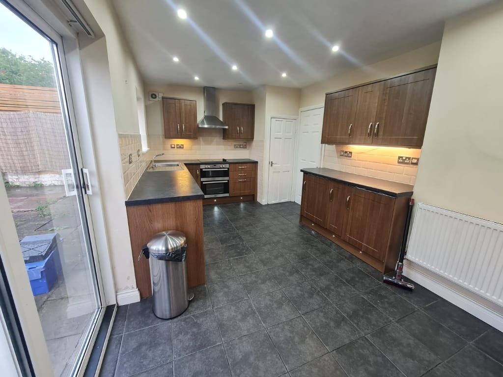 Tividale, Oldbury - 3 Bed Semi-Detached House, Hollies Road, B69 - To ...