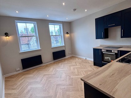 3 Bed Flat, Fisherton Street, SP2