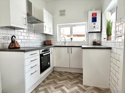 2 Bed Terraced House, Vernon Gardens, DL1