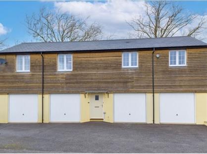 2 Bed Flat, Duffield Lane, BA15