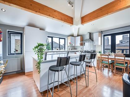 6 Bed Terraced House, Capstan Road, SE8