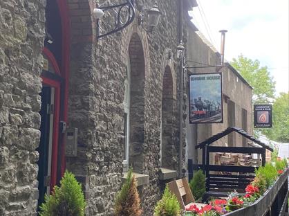 1 Bed Flat, Engine House, TQ13