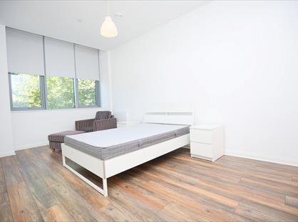 2 Bed Flat, The Co-Operative, CV1