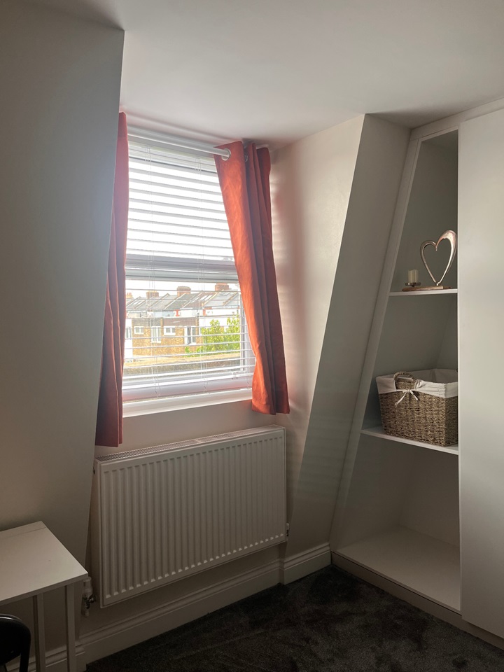 London Room in a Shared House, Horsford Road, SW2 To Rent Now for £