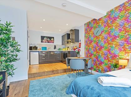 Studio Flat, Holcombe House, BN2