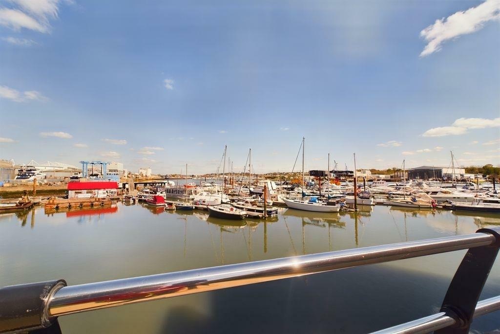 Additional image 13 of 2 Bed Flat, Thomas Blake Avenue, SO14, N1 7GU