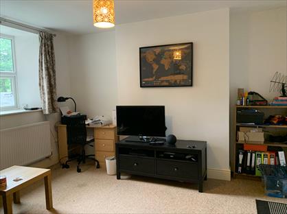 1 Bed Flat, Parkers Lane, S10