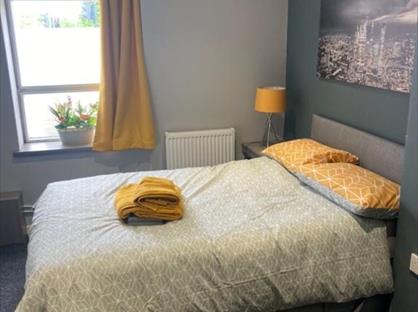 Room in a Shared Flat, Hollinwood, OL8