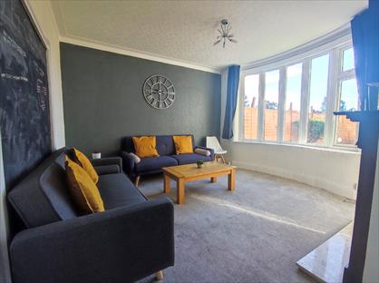 4 Bed Semi-Detached House, Whitebrook Road, M14