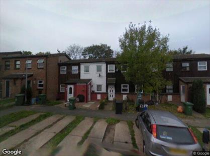 Room in a Shared House, Long Court, RM19