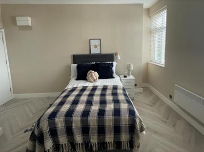 3 Bed Detached House, Abbey Parade, W5