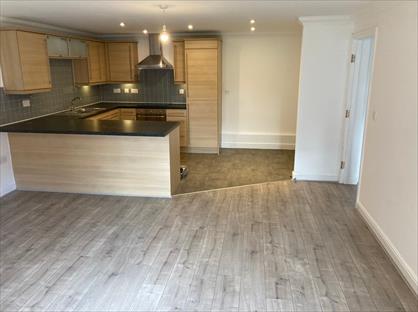 2 Bed Flat, Moss Hey, CH63