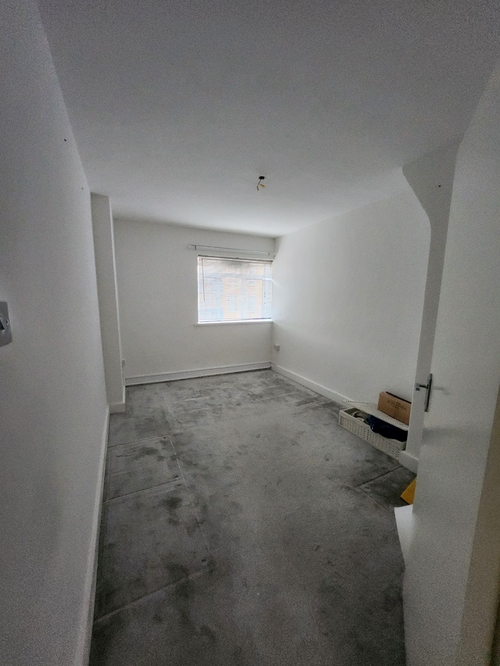 London Room in a Shared House, Padstow House, E14 To Rent Now for £