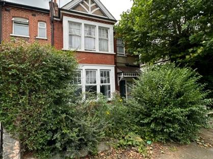 3 Bed Flat, Grosvenor Road, N3