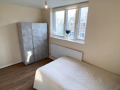Room in a Shared Flat, Amina Way, SE16