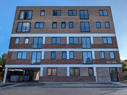 1 Bed Flat, Main Road, DA14