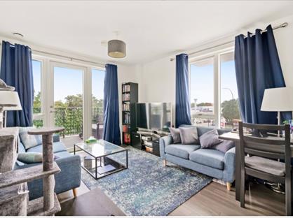 1 Bed Flat, Grosvenor Court, SE6