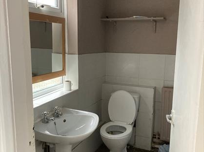 1 Bed Terraced House, Dimsdale Parade West, ST5