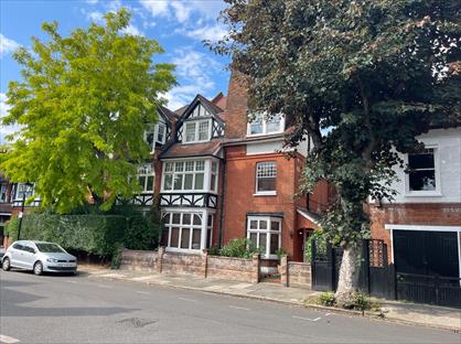 Studio Flat, Blenheim Road, W4