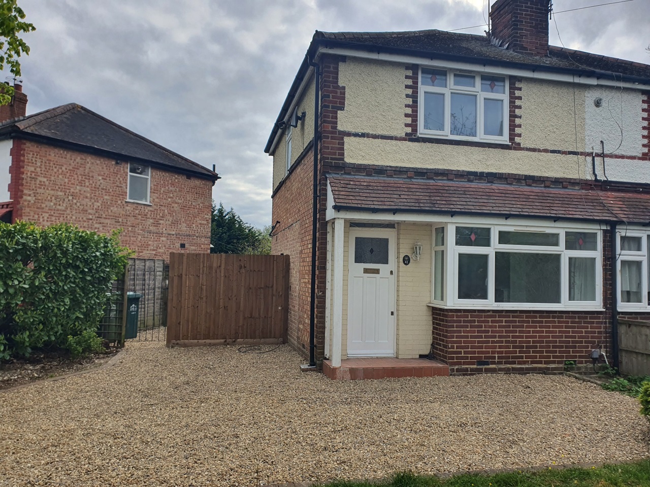 StainesUponThames 2 Bed SemiDetached House, Fenton Avenue, TW18