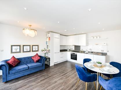 2 Bed Flat, High Street, TW13