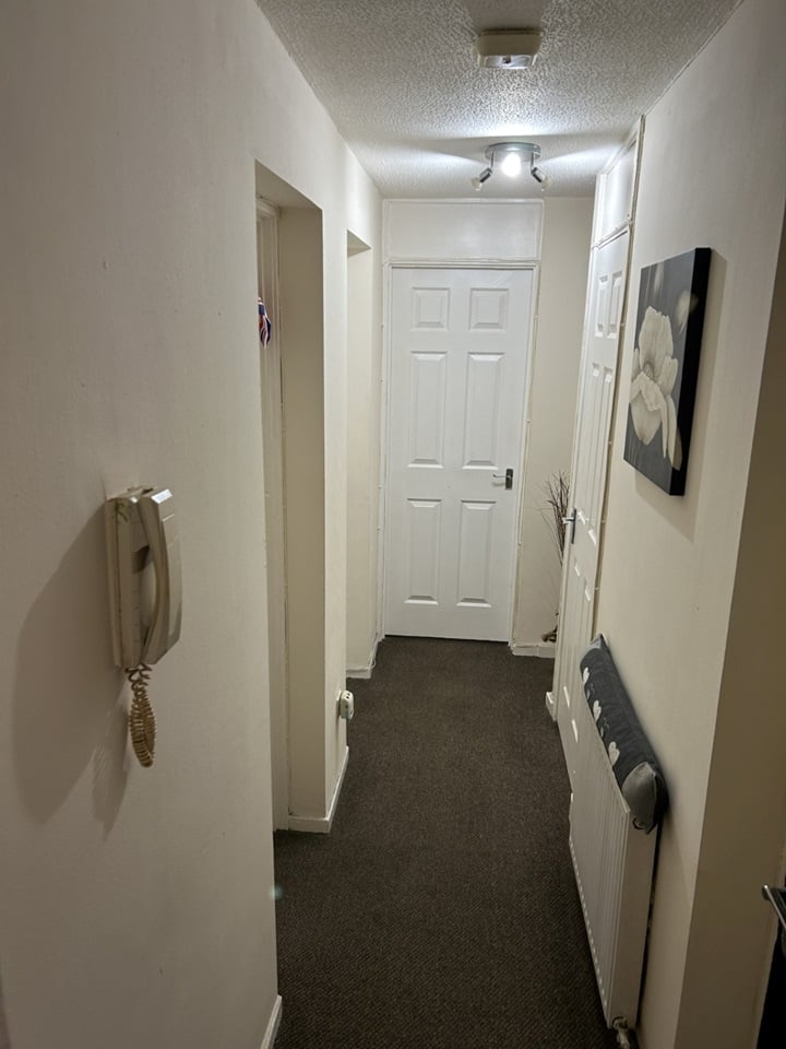 1 Bed Flat, Glasgow, G32 photo 4