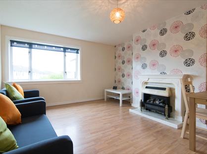 2 Bed Flat, Green Road, PA2