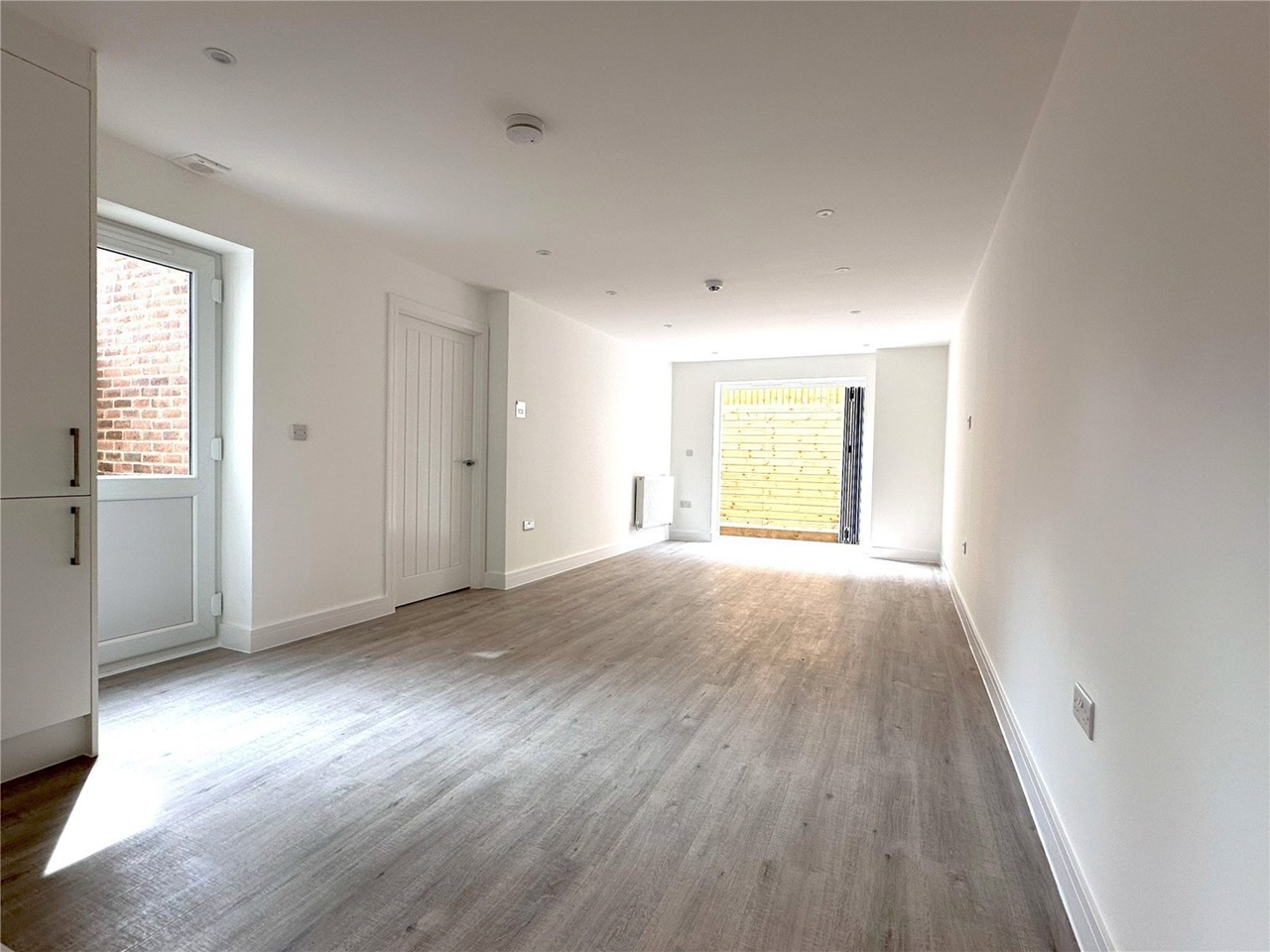 Additional image 3 of 2 Bed Flat, Broadway, OX11, N1 7GU