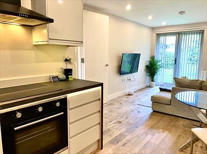 1 Bed Flat, Mariners Walk, DA8