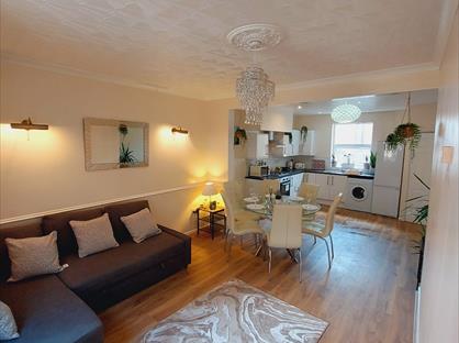 2 Bed Maisonette, St Luke's, BS3