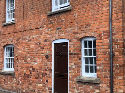 2 Bed End Terrace, Trinity Street, GL20
