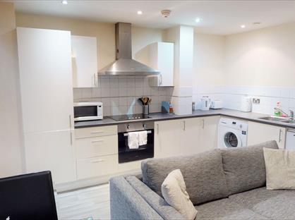 1 Bed Flat, Temple Lane, L2