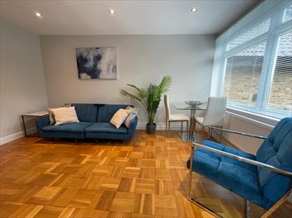 1 Bed Flat, Hurst Court, SE25