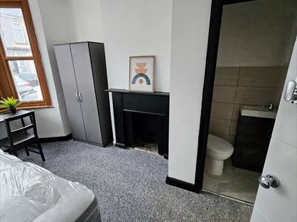 Room in a Shared House, Livingstone Road, ME7