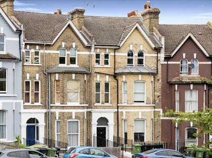 2 Bed Flat, Farquhar Rd, SE19