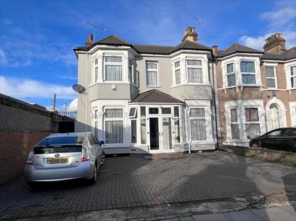 6 Bed Semi-Detached House, Albert Road, IG1