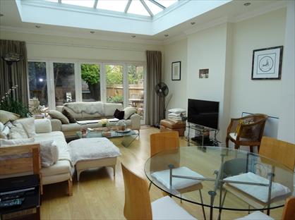 4 Bed Terraced House, Florence Road, SW19