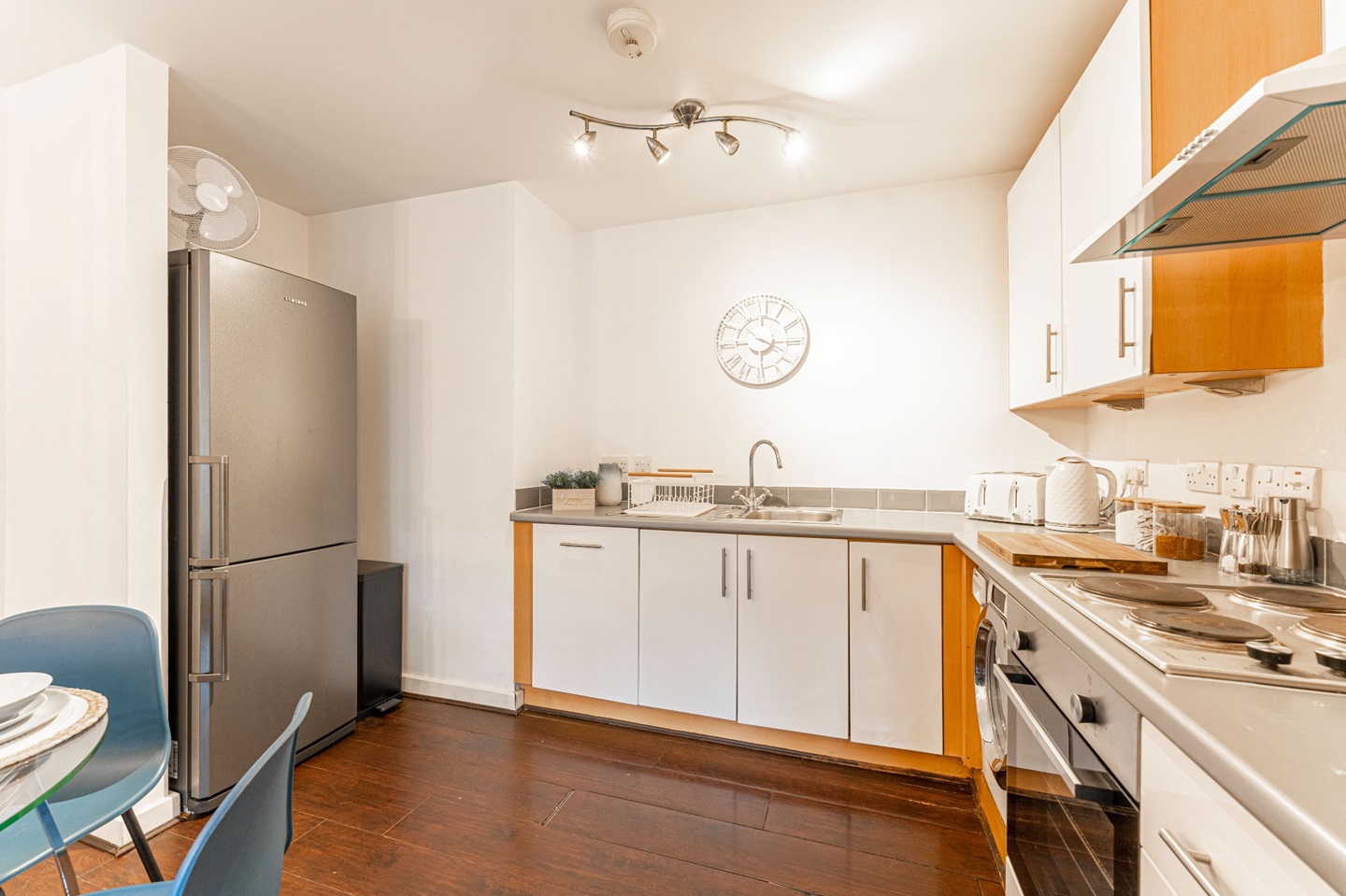 Coventry 2 Bed Flat, Beauchamp House, CV1 To Rent Now for £3,000.00 p/m