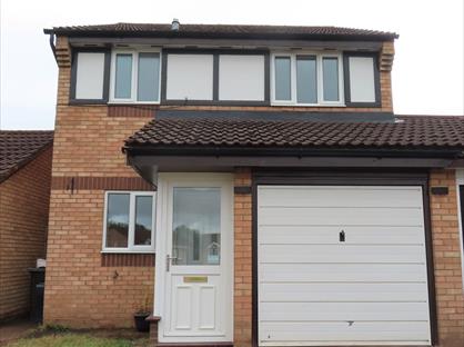 3 Bed Semi-Detached House, Trinity Road, DY8