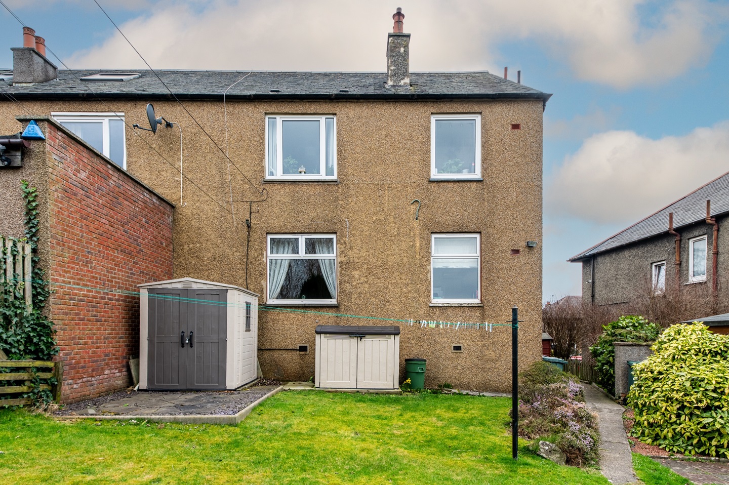 Edinburgh 2 Bed Flat, Carrick Knowe Avenue, EH12 To Rent Now for £