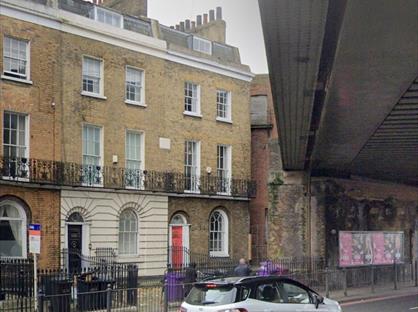 6 Bed End Terrace, Commercial Road, E14