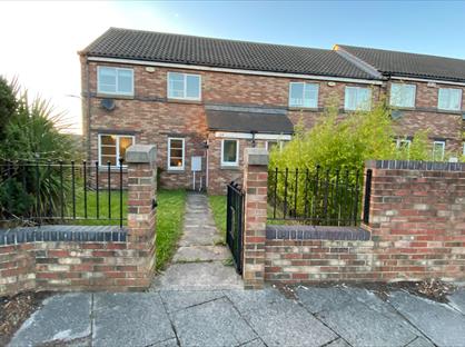 3 Bed Semi-Detached House, Bensham Road, NE8