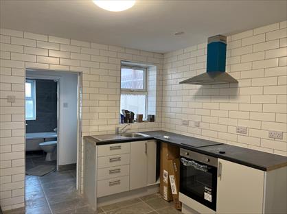 2 Bed Terraced House, South Street, PE2