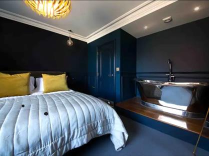 4 Bed Terraced House, St. James's Street, BN2