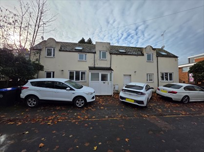 2 Bed Semi-Detached House, Portugal Road, GU21