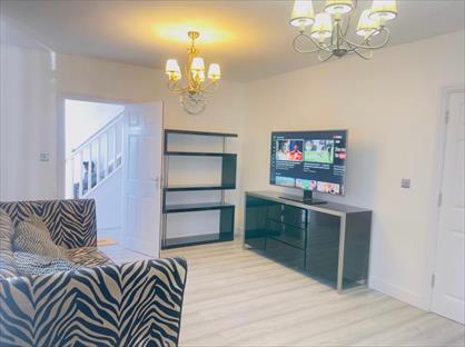 7 Bed Semi-Detached House, Wigton Road, RM3