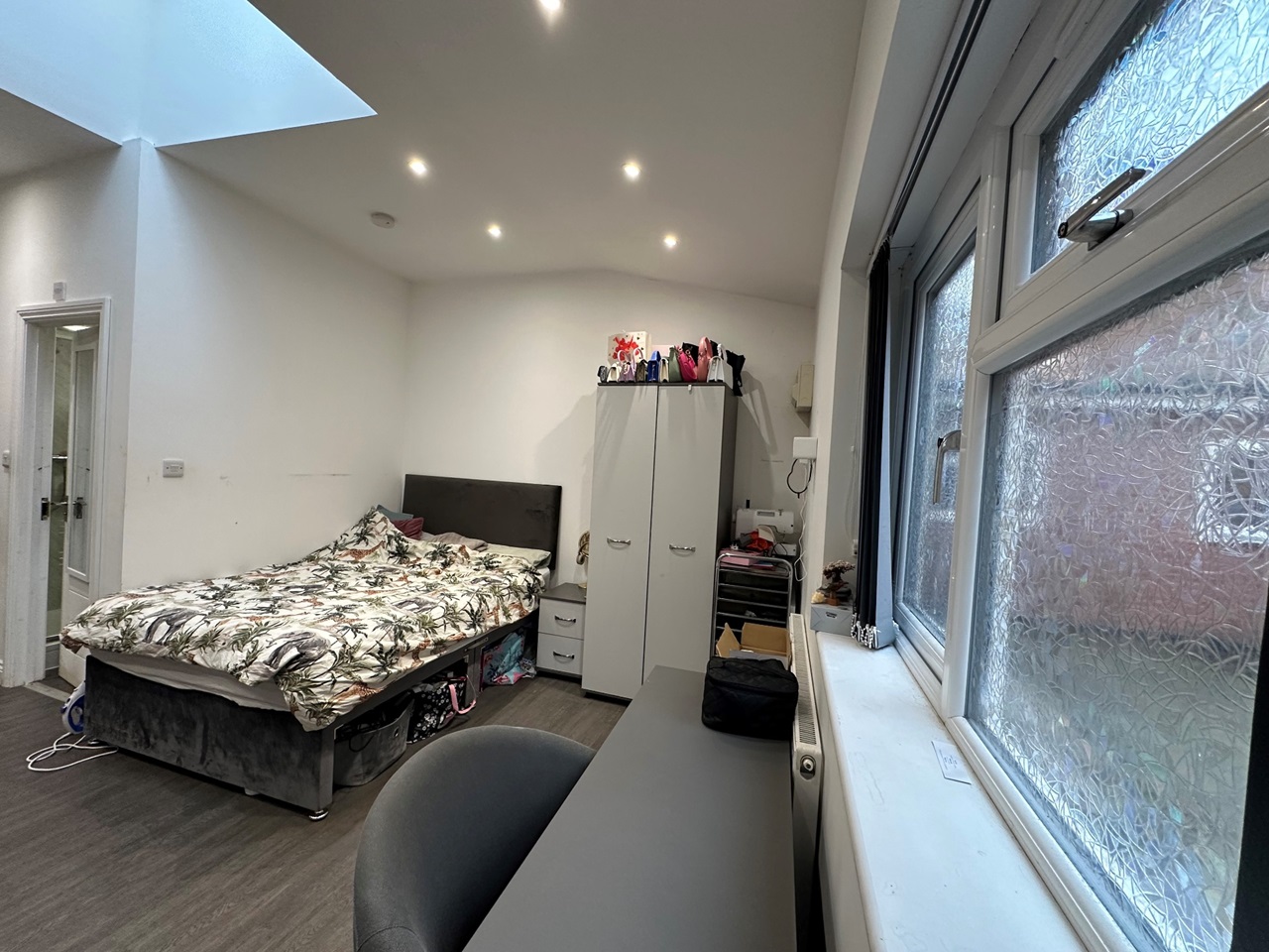 Derby Studio Flat, Longford Street, DE22 To Rent Now for £736.67 p/m