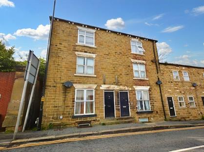 1 Bed Maisonette, High Street, LS27