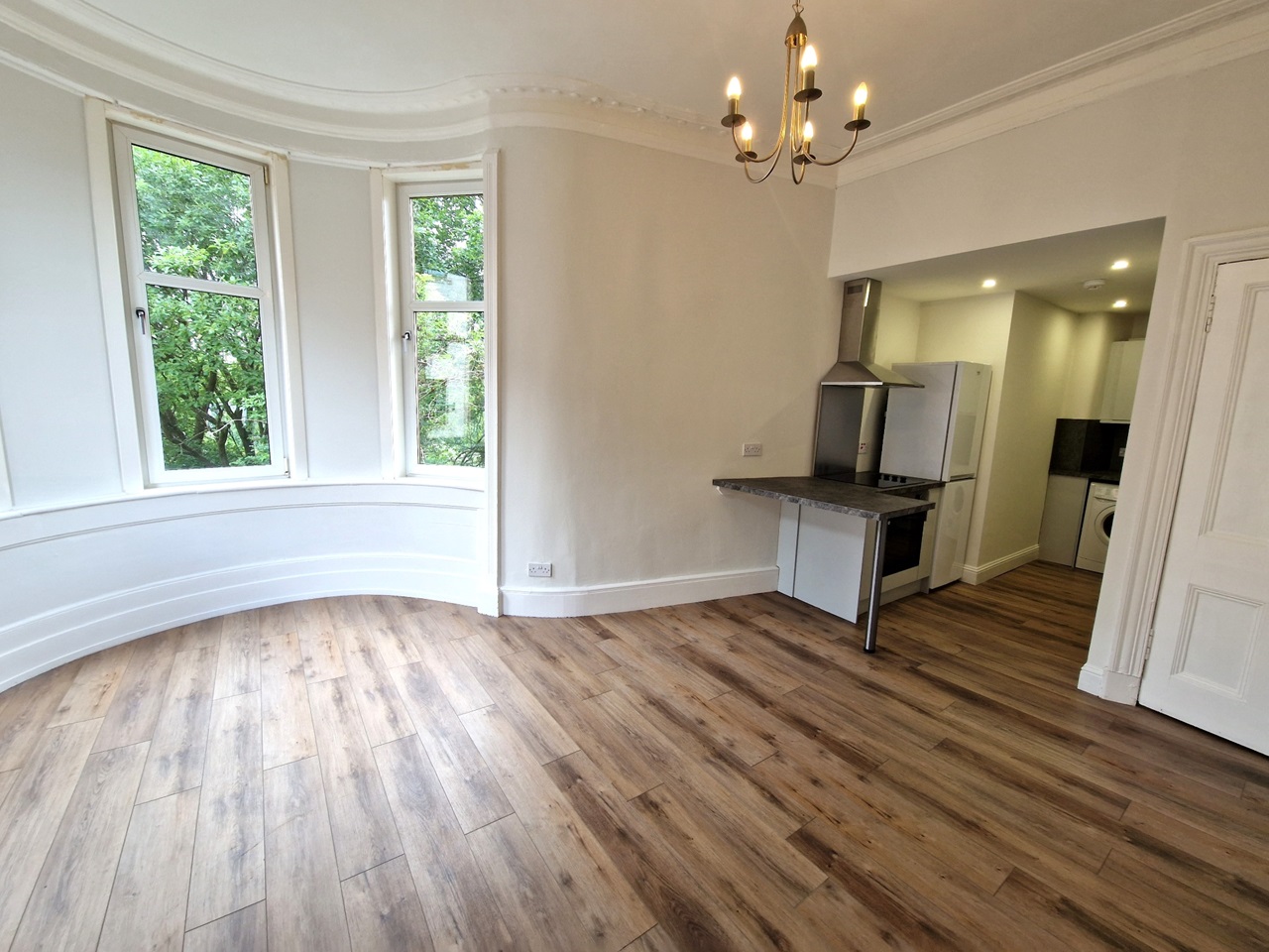 2 Bed Flat, Strathcona Drive, G13 photo 2