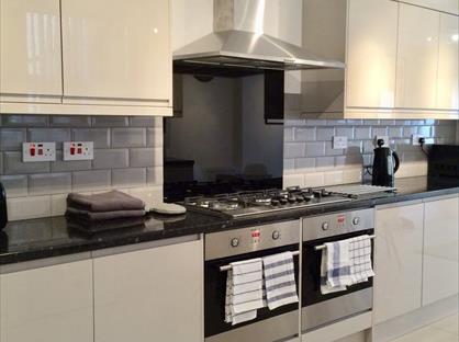 6 Bed Terraced House, Earlsdon Avenue North, CV5